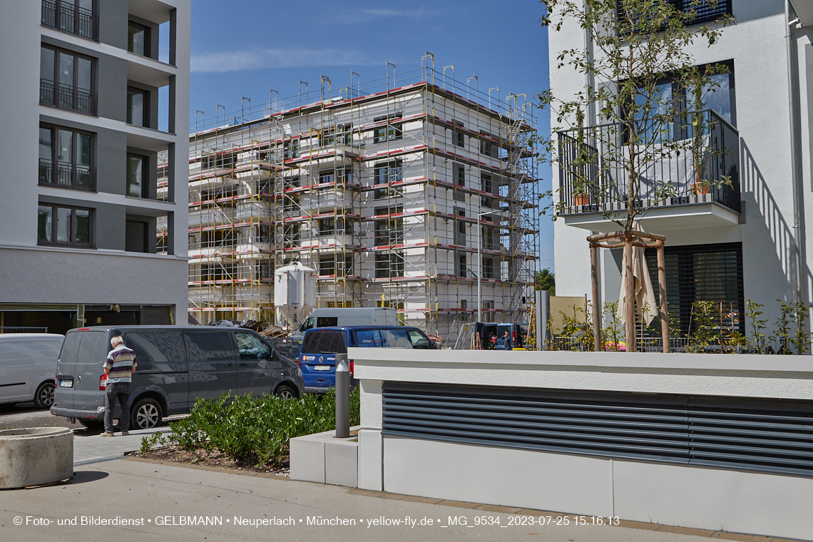 25.07.2023 - Rundgang im Alexisquartier in Neuperlach